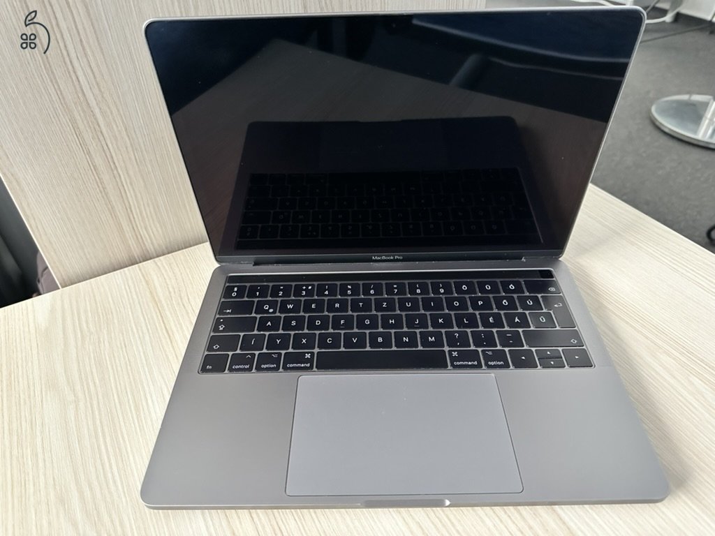 MacBook Pro i5 13” / 8 GB RAM / 512 GB SSD / Touch Bar / Space Grey / HUN billentyűzet / Megkímélt