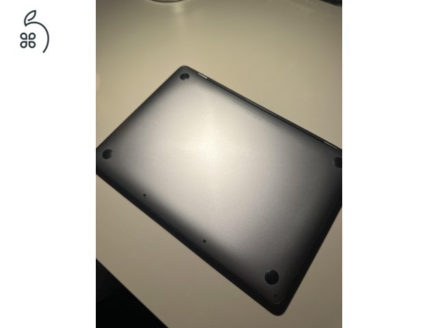 MacBook Pro 2016 Retina 256GB - 8GB (141 ciklus) Space gray