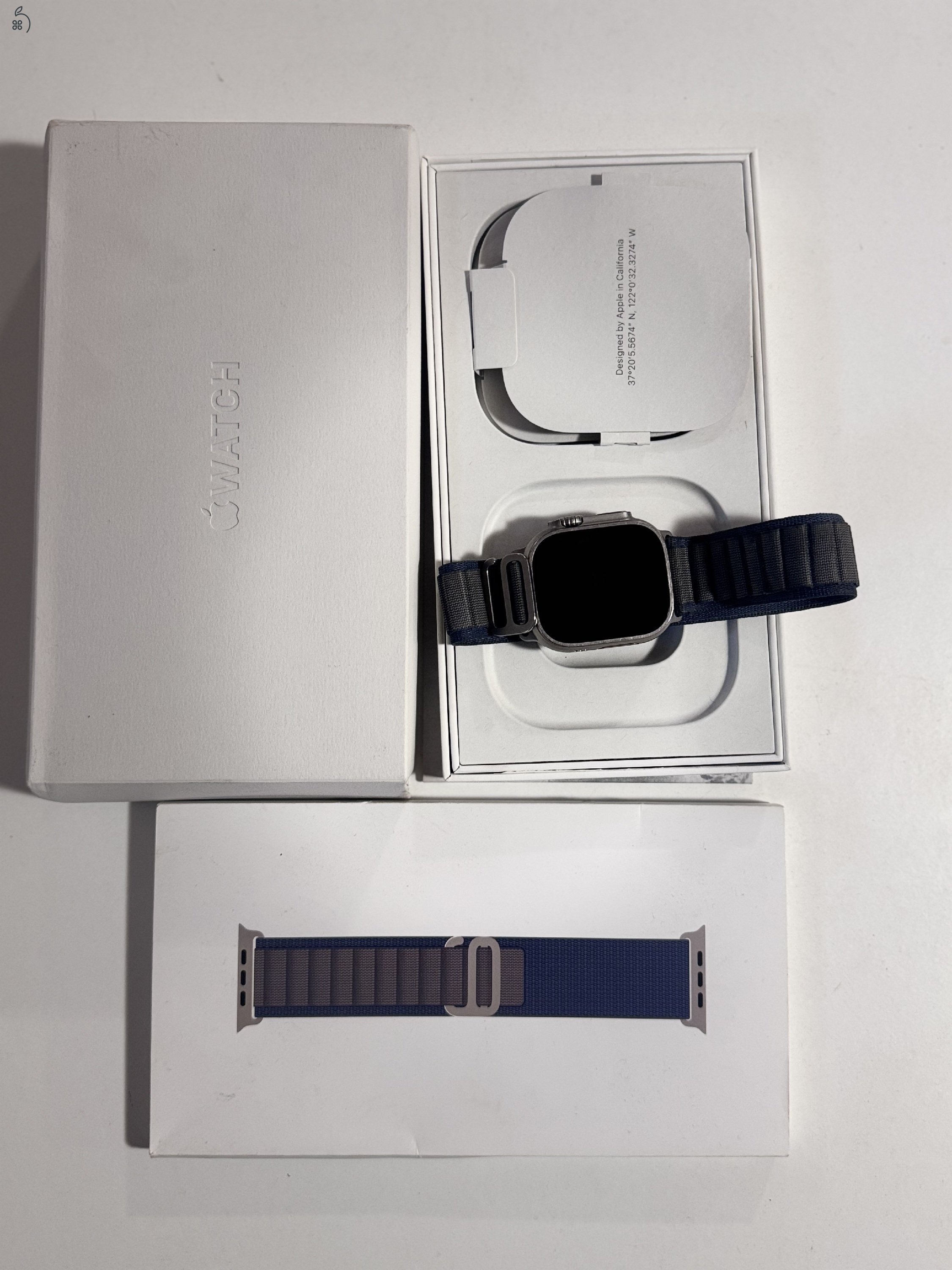 Apple Watch Ultra 2 GPS + Cellular, 49 mm-es titántok, kék Alpesi pánt - L