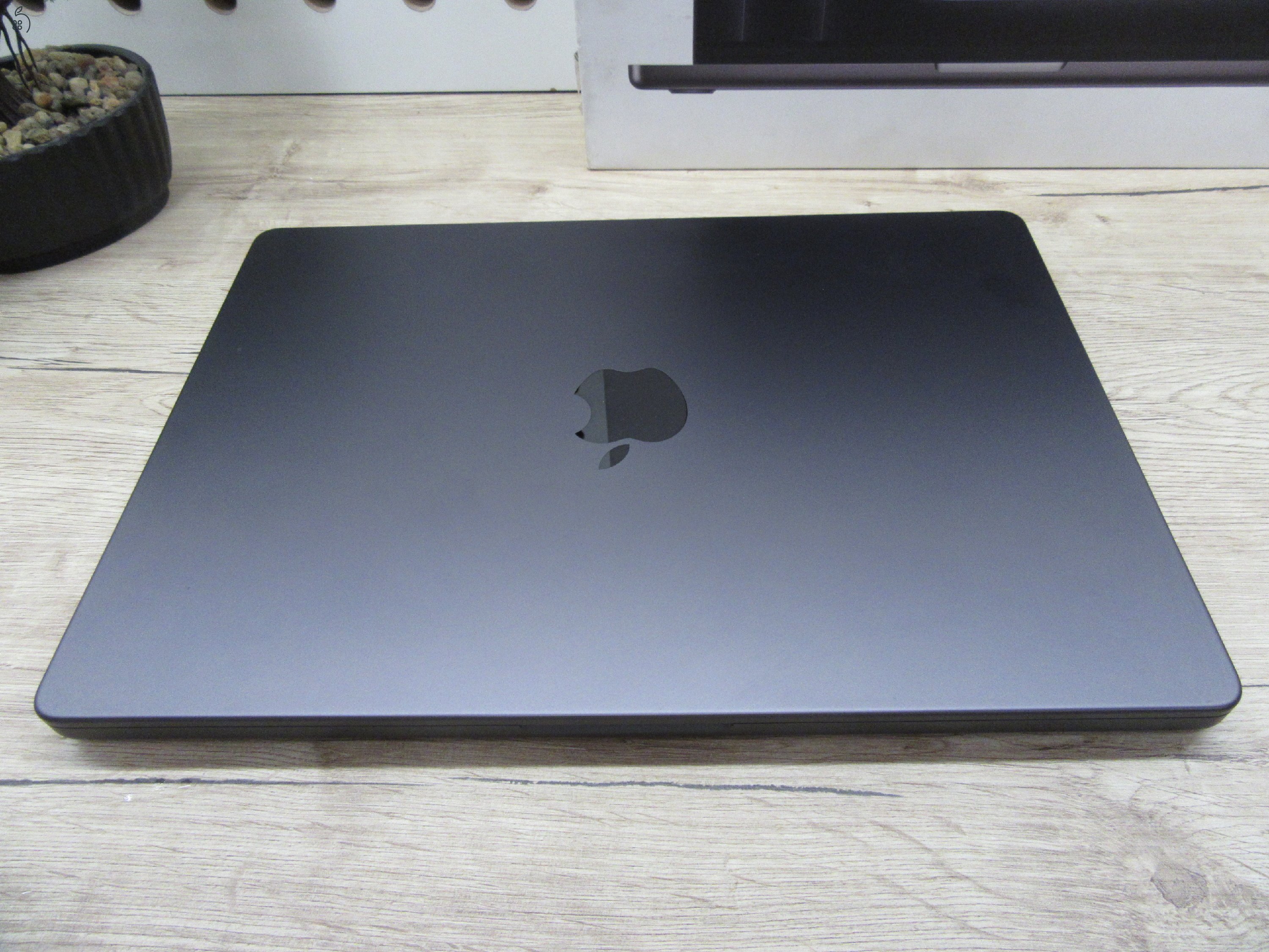 Apple MacBook Pro 14” M4 Pro – Titkos fegyver munkához, villámgyors, szinte vadonatúj – Használt, karcmentes – 3 hónap garancia