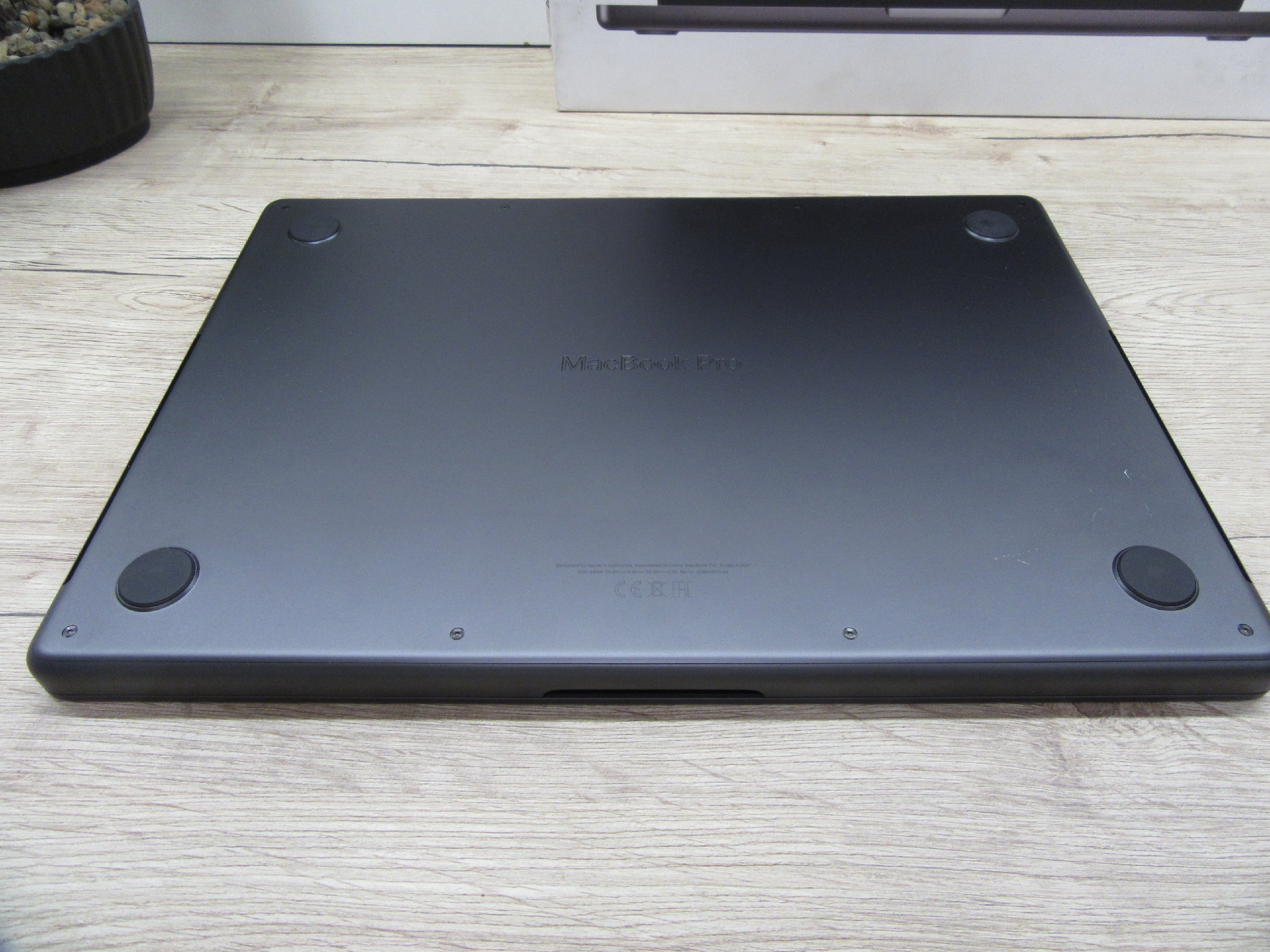 Apple MacBook Pro 14” M4 Pro – Titkos fegyver munkához, villámgyors, szinte vadonatúj – Használt, karcmentes – 3 hónap garancia