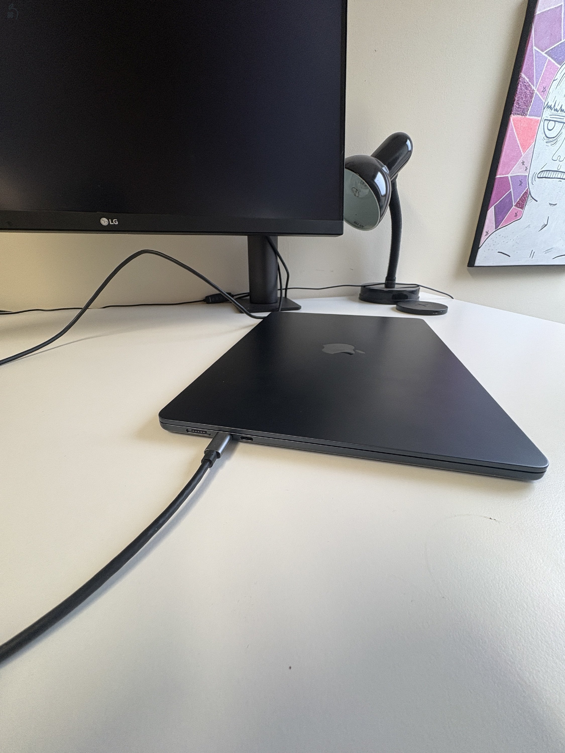 Eladó MacBook Air 15” M4 – 16 GB RAM / 512 GB 