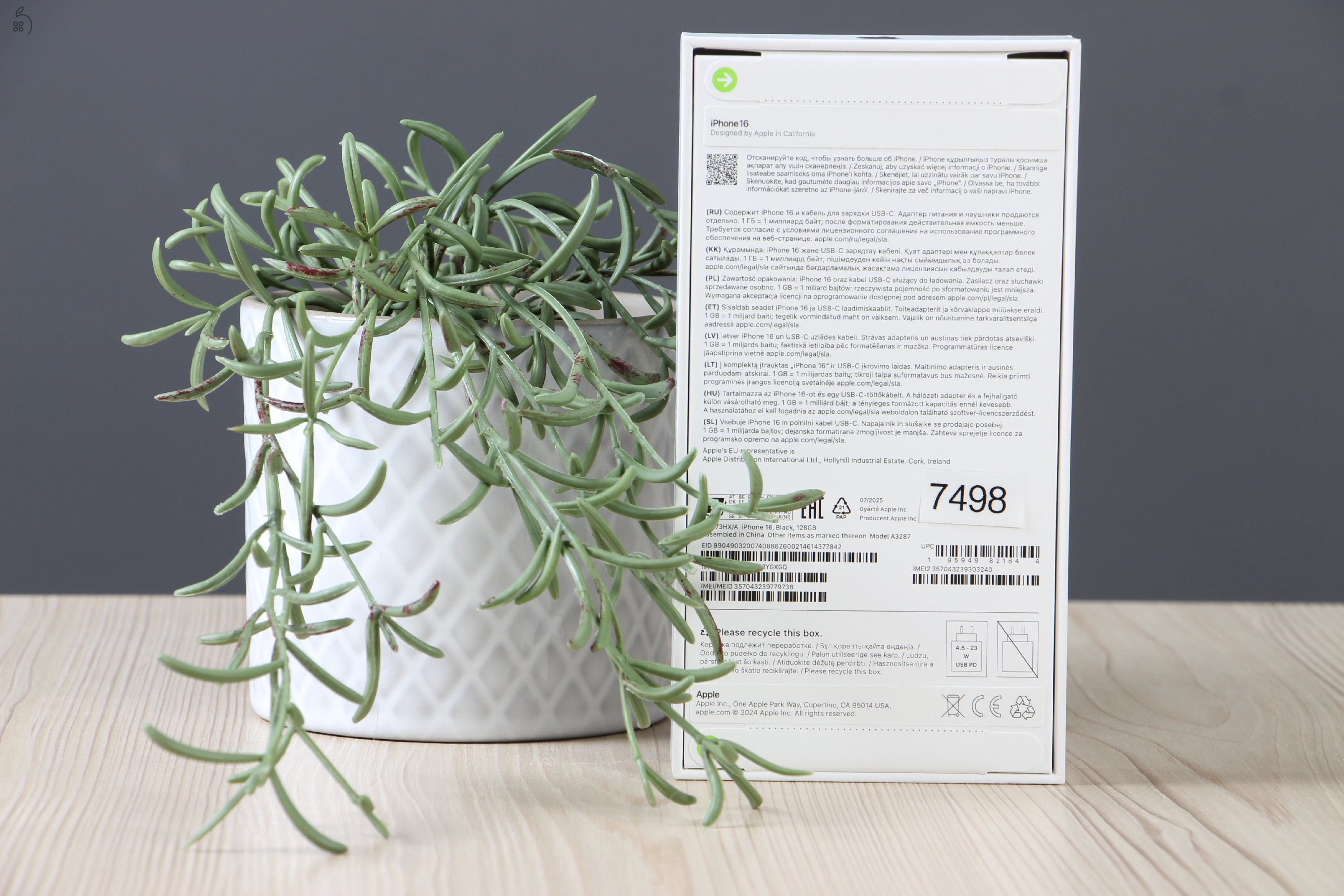 Apple iPhone 16 128GB Black US-7498