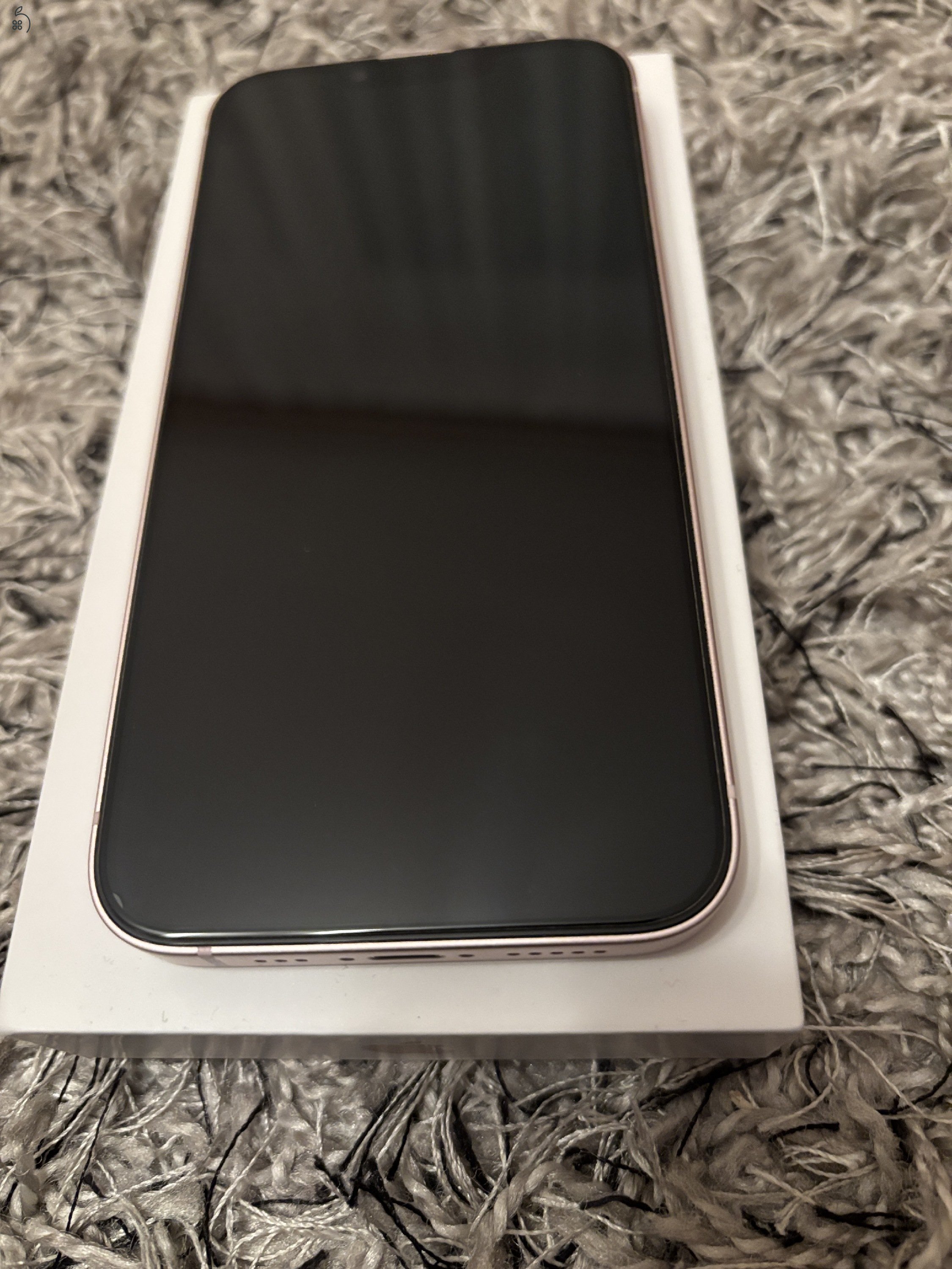 Iphone 13  újszerű állapotban