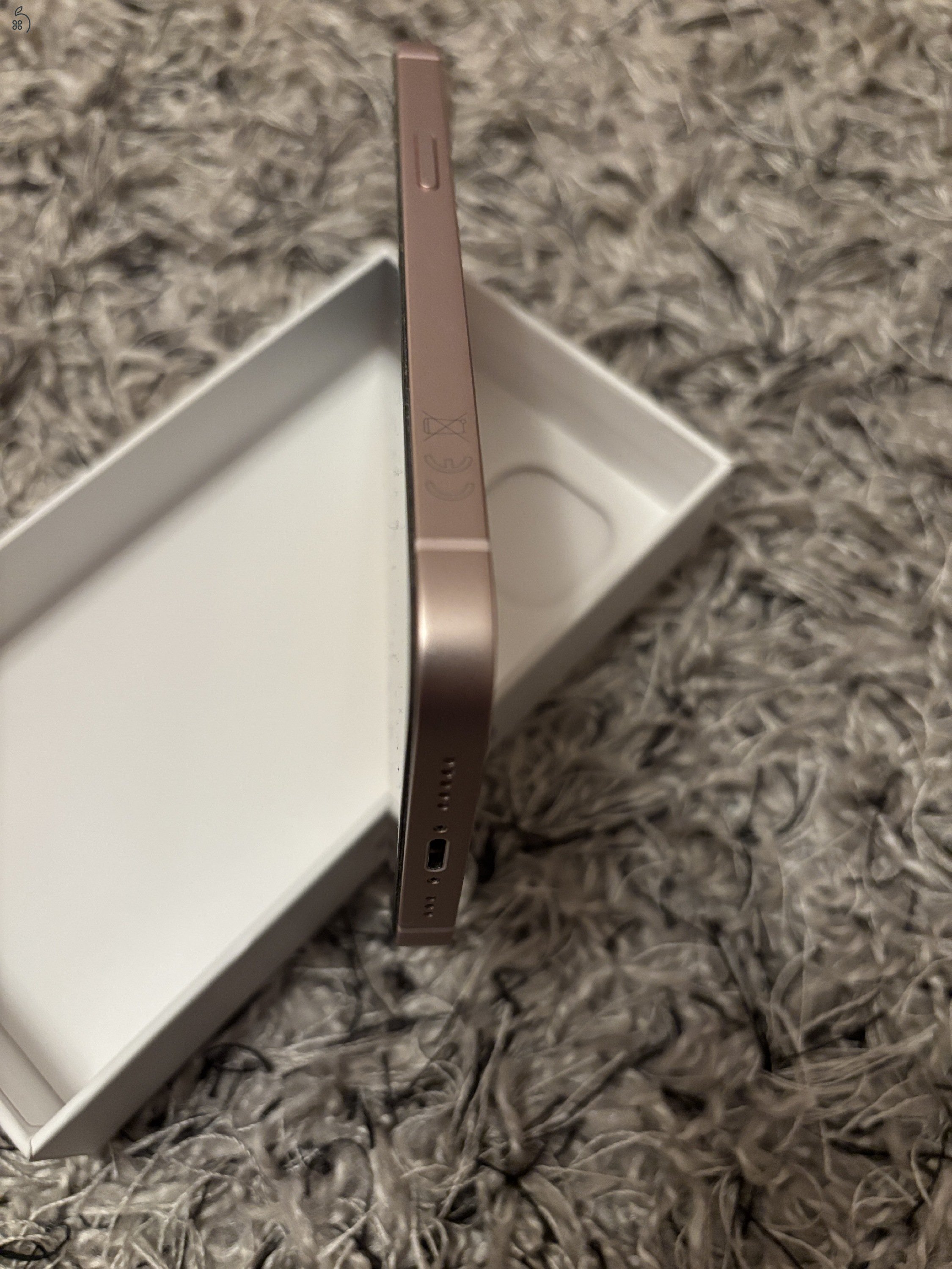 Iphone 13  újszerű állapotban