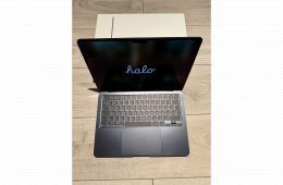 Apple MacBook Air 13,6