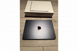 Apple MacBook Air 13,6