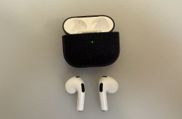 AirPods 3 hibátlan állapotban védőtokkal