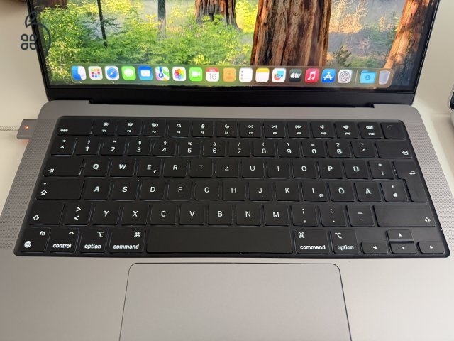 Eladó egy 2023-as Apple MacBook Pro 14 ( M3, 8 GB/512 GB, asztroszürke) 98% akksi