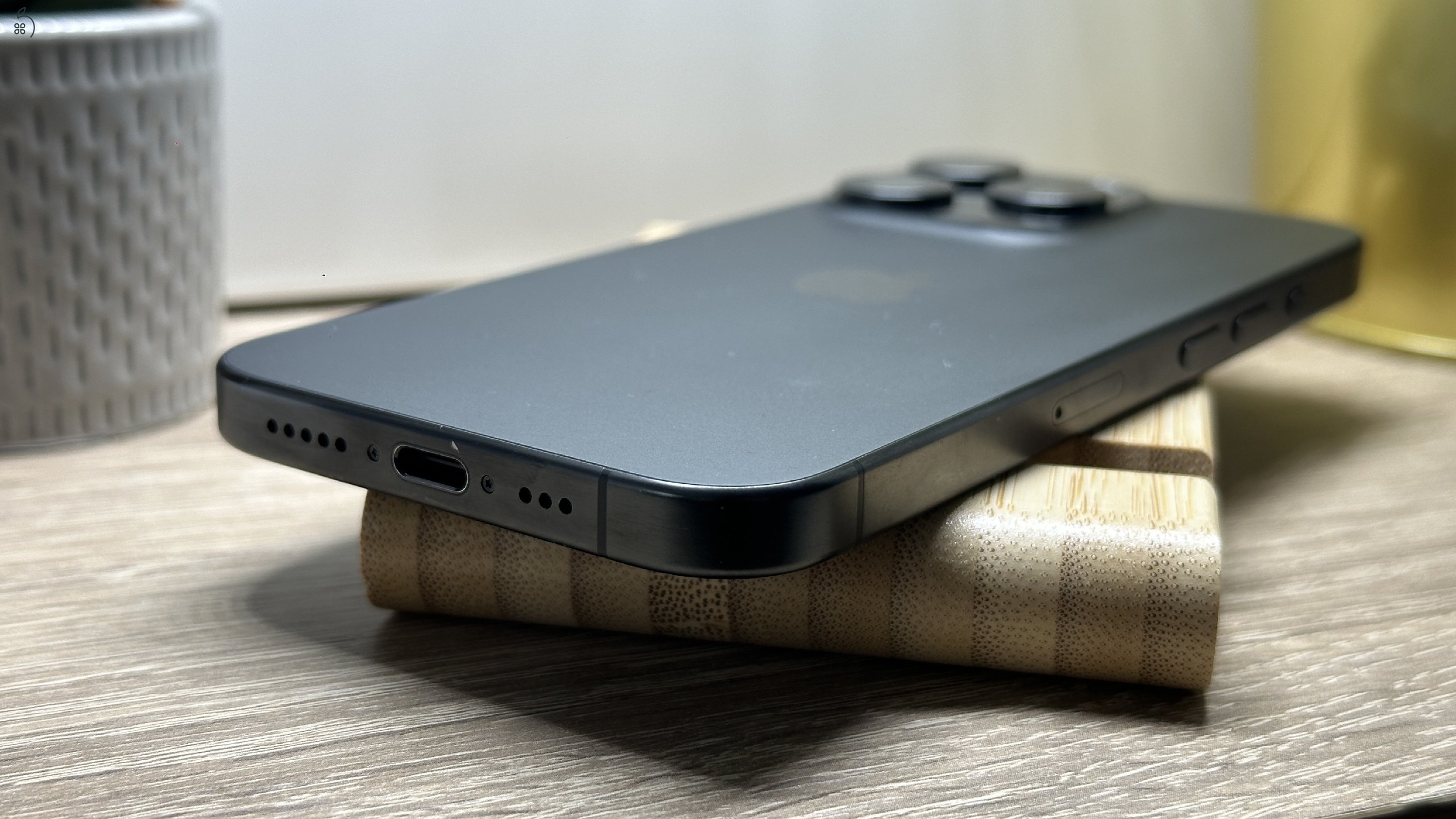  iPhone 15 Pro 256GB Fekete, Független - 1 ÉV Garancia, Számla 