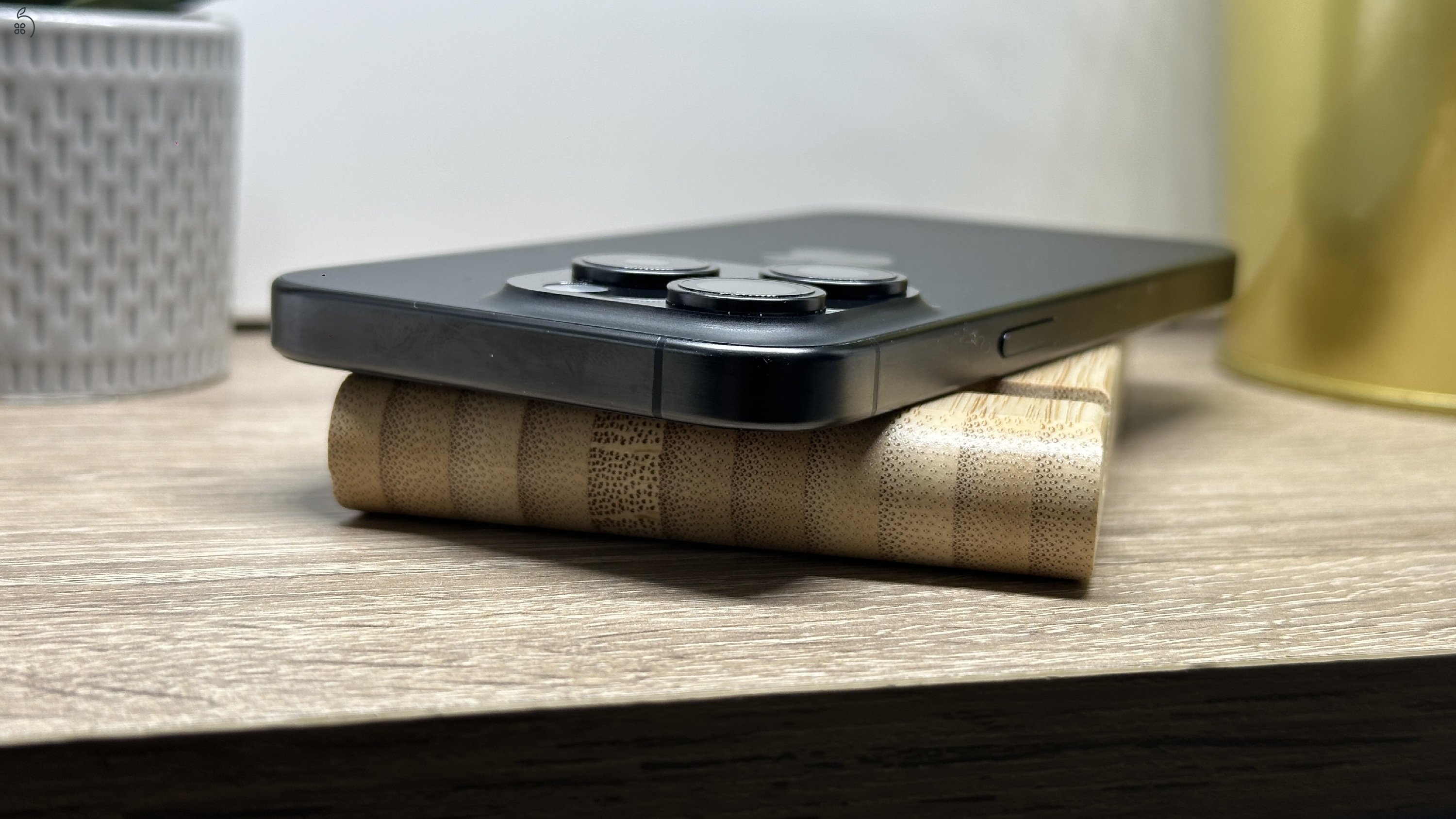  iPhone 15 Pro 256GB Fekete, Független - 1 ÉV Garancia, Számla 