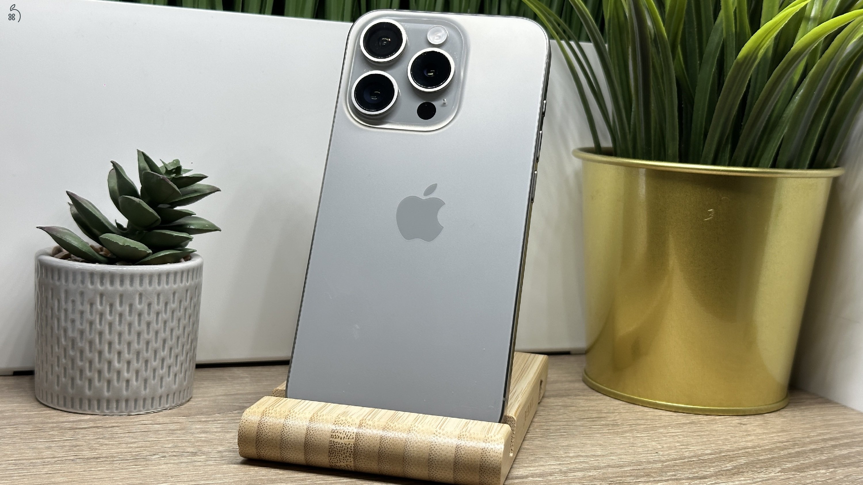 iPhone 15 Pro 256GB Natúr Titán, Független - 1ÉV Garancia, Számla