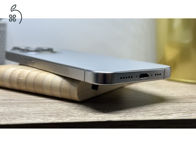 iPhone 15 Pro 256GB Natúr Titán, Független - 1ÉV Garancia, Számla