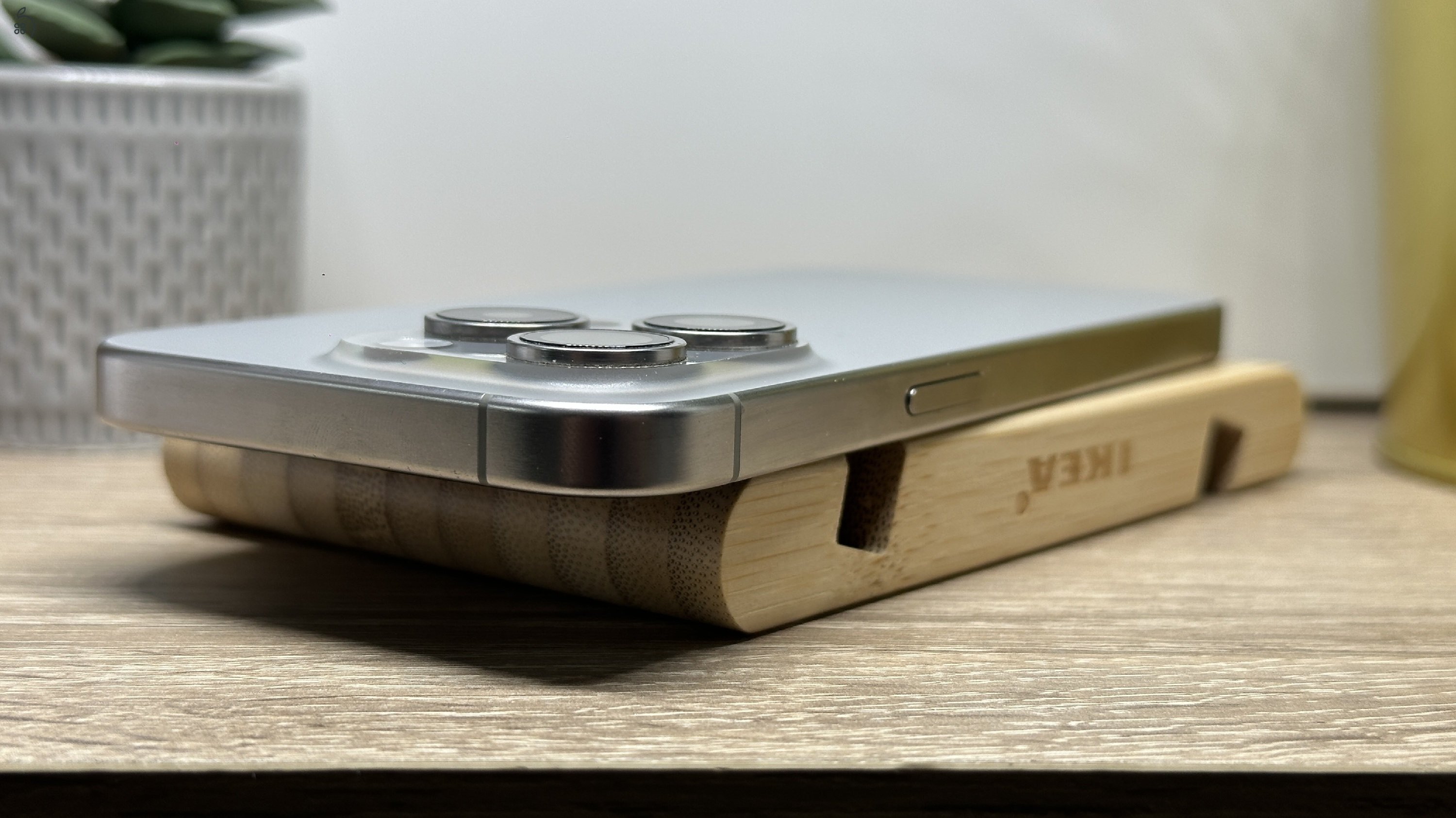 iPhone 15 Pro 256GB Natúr Titán, Független - 1ÉV Garancia, Számla