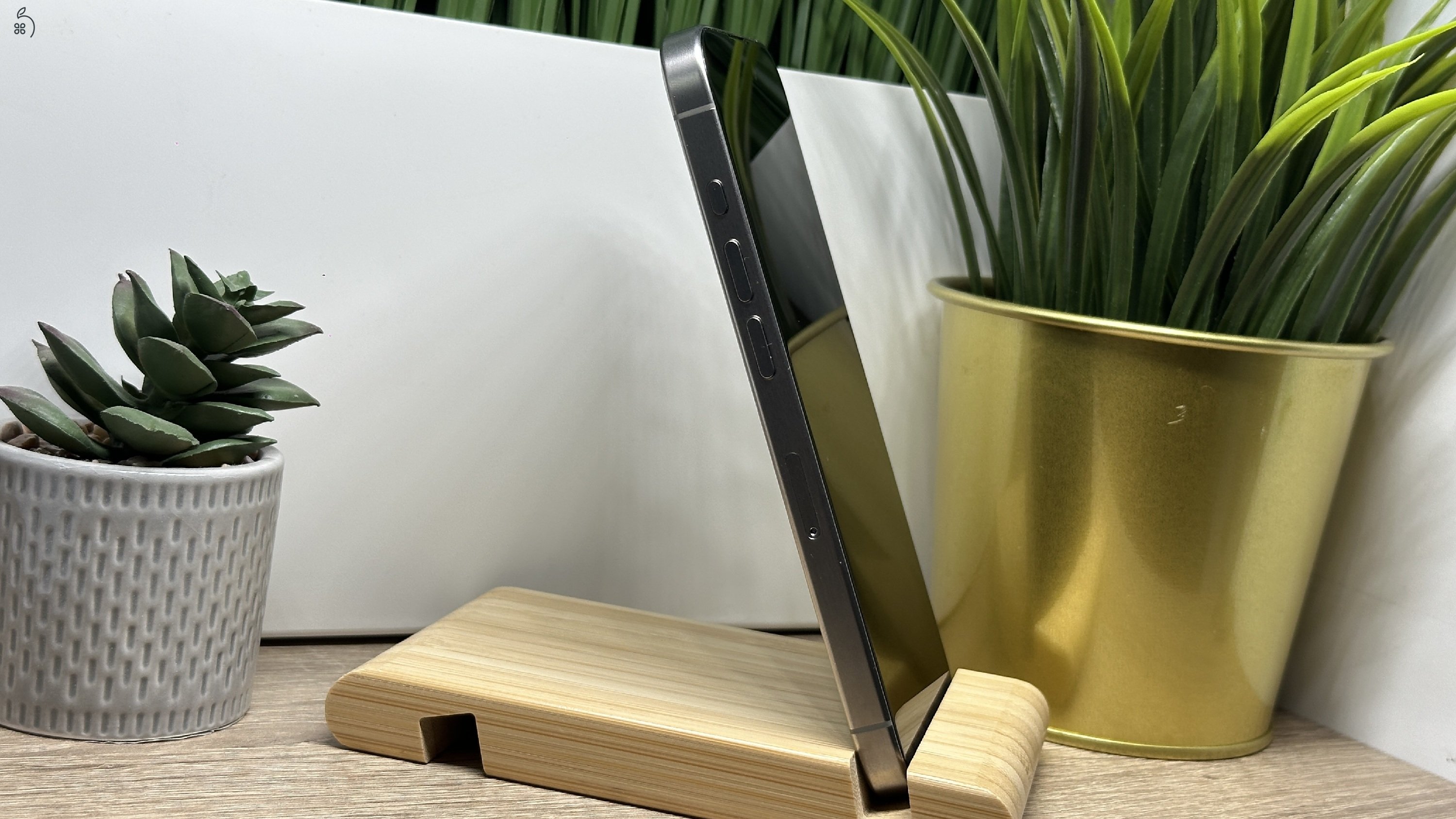 iPhone 15 Pro 256GB Natúr Titán, Független - 1ÉV Garancia, Számla