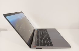  Apple MacBook Pro 13