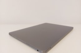  Apple MacBook Pro 13