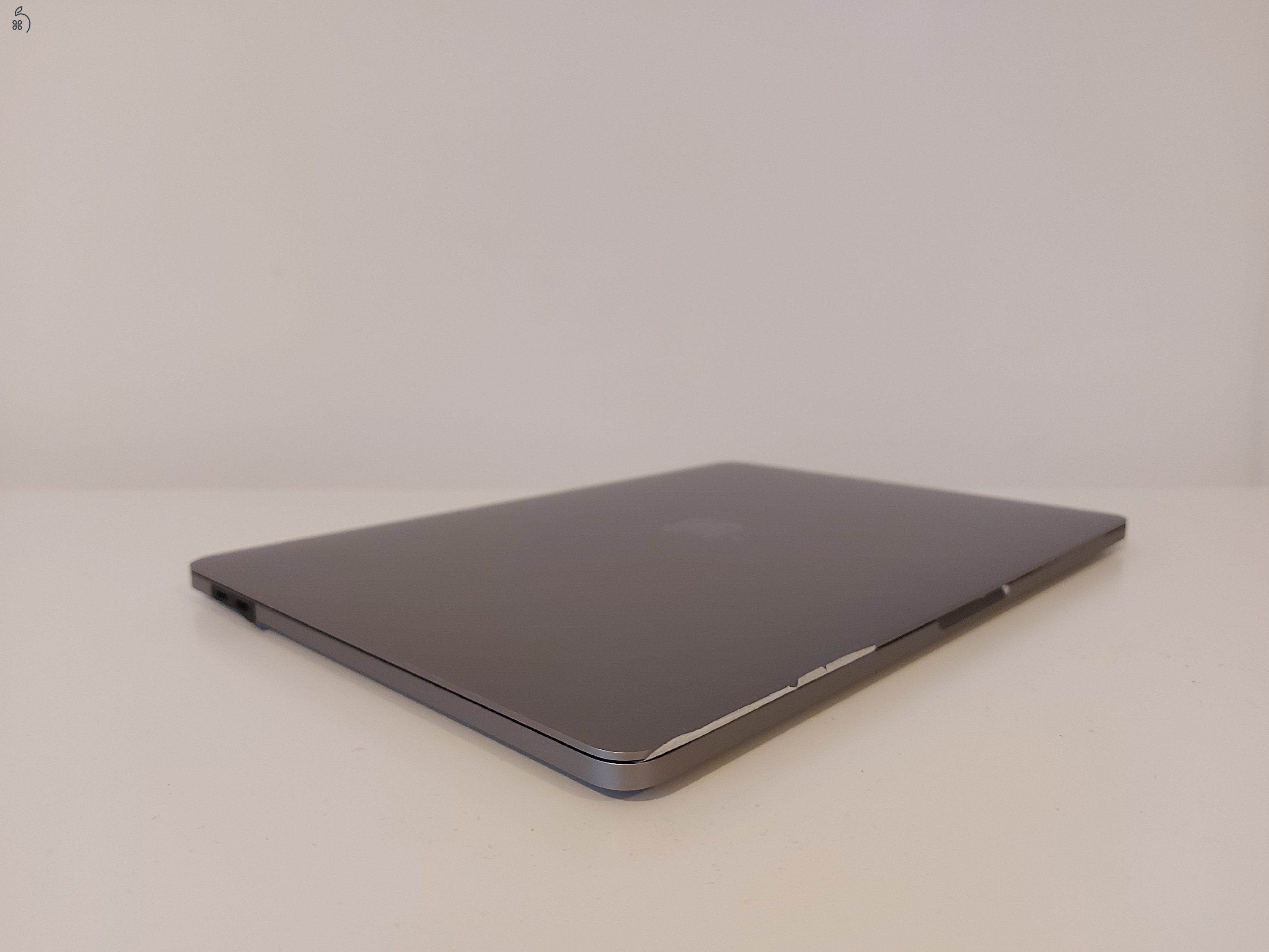  Apple MacBook Pro 13