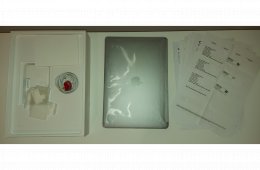  Apple MacBook Pro 13