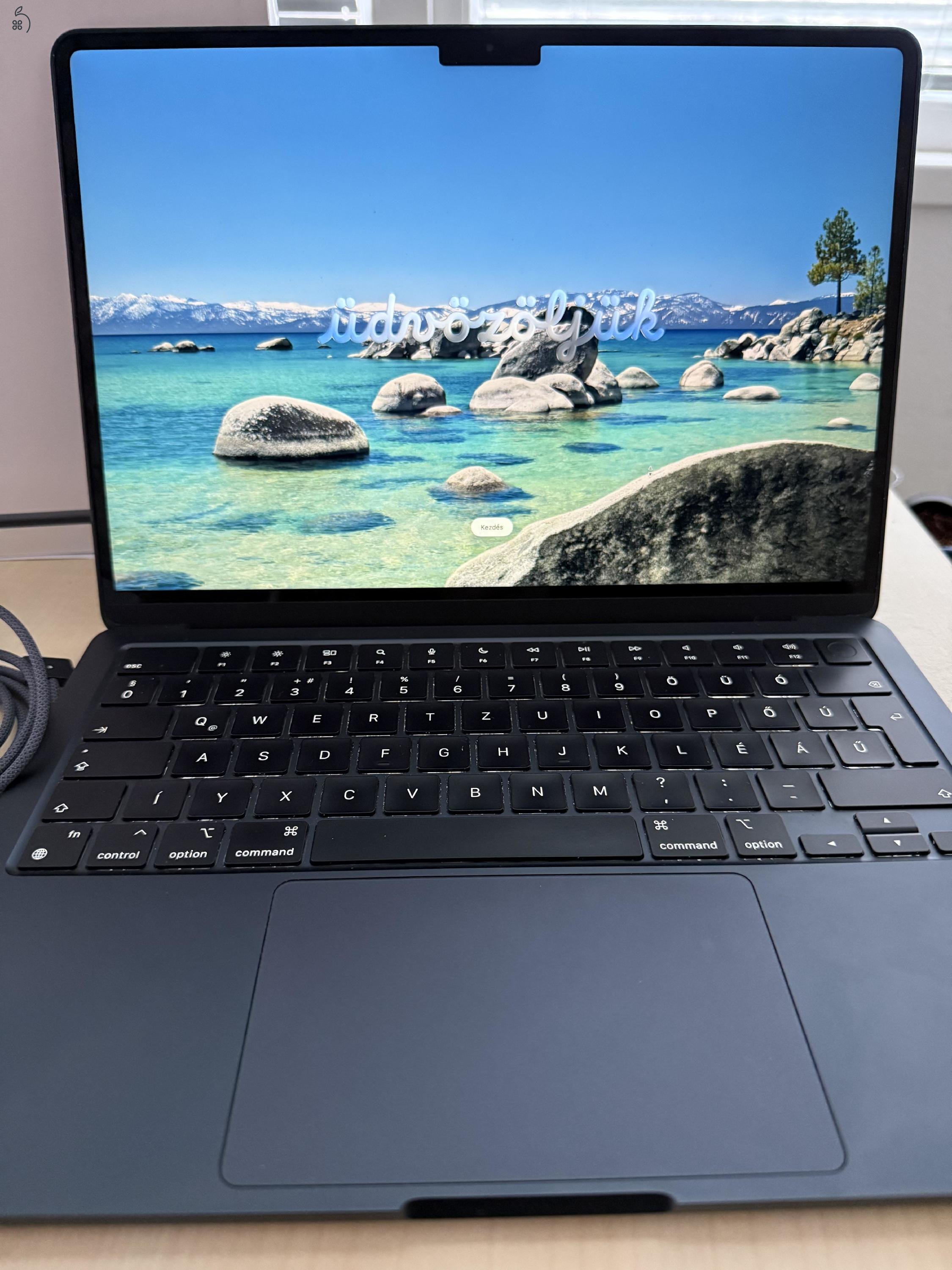 Apple MacBook Air 2022 M2 13