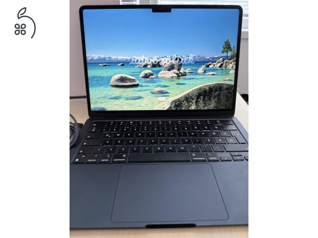 Apple MacBook Air 2022 M2 13