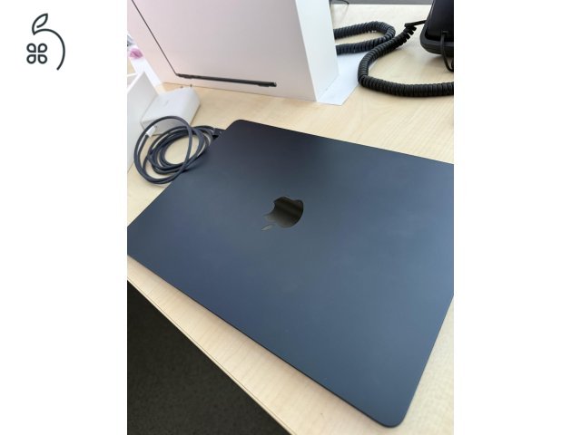 Apple MacBook Air 2022 M2 13