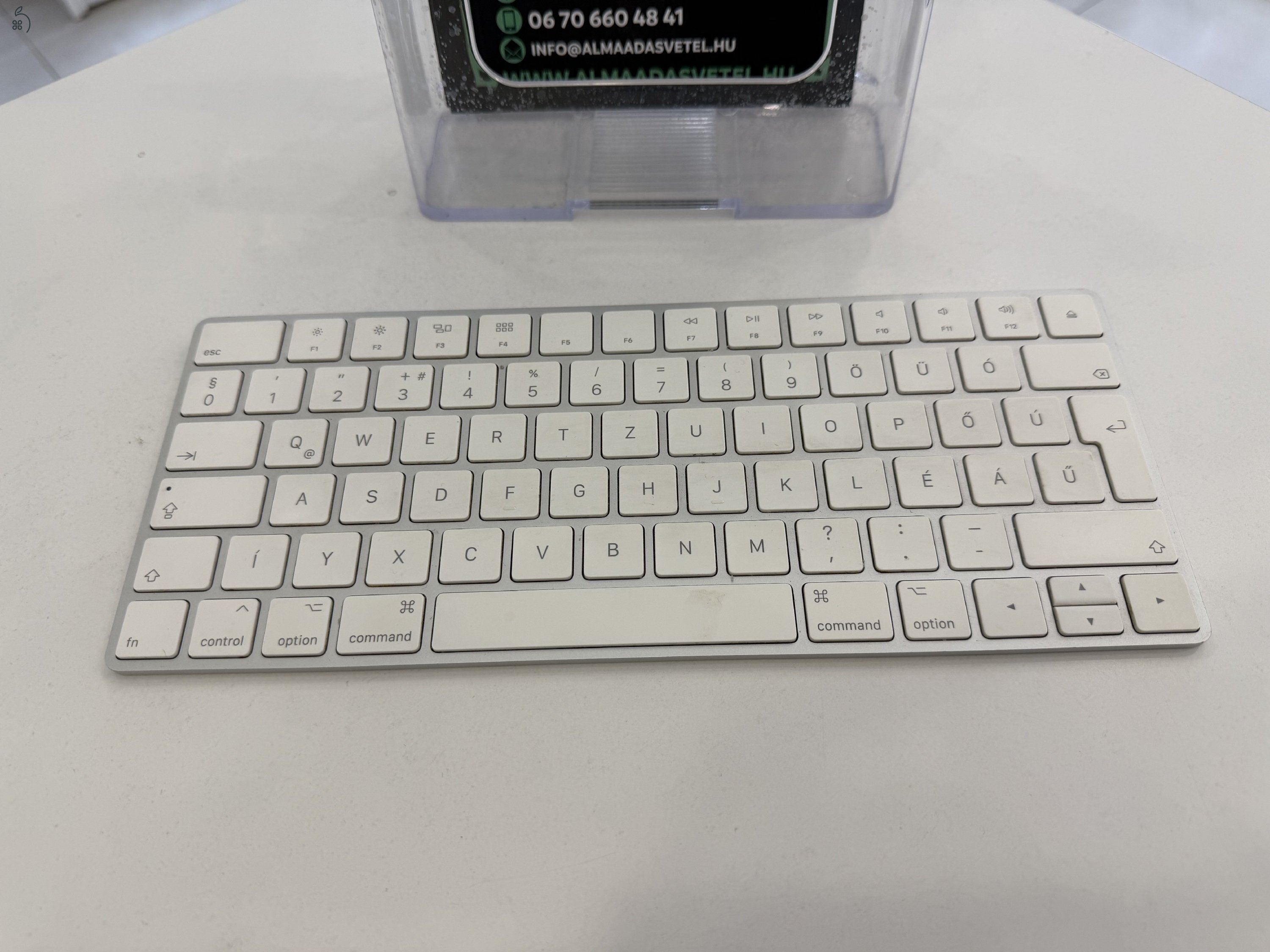 Apple Magic Keyboard A1644 - Magyar Megkímélt/1 hónap gar./