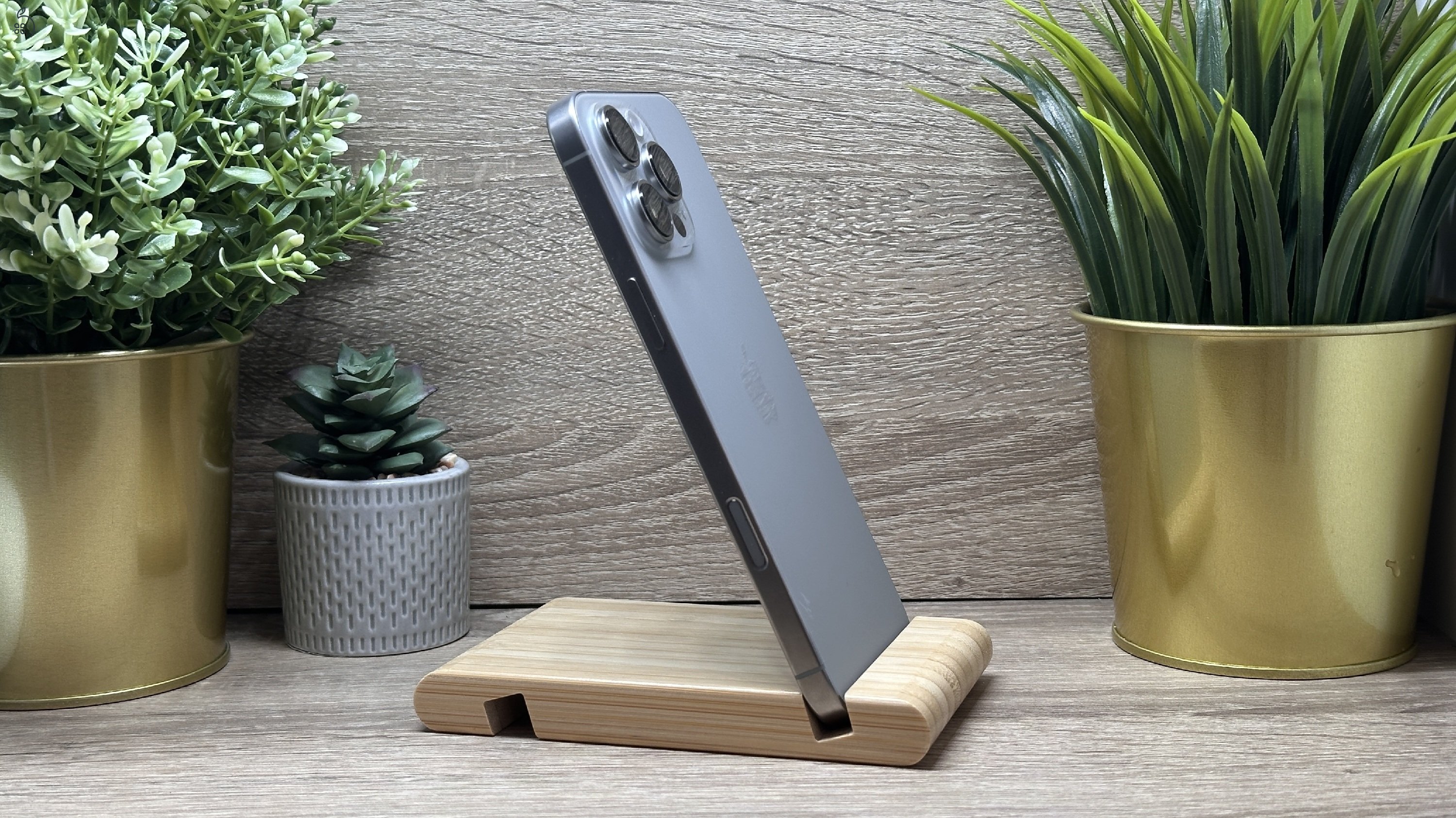 iPhone 16 Pro Max 256GB 99% AKKU - Számla, Garancia, Natural Titan, Független