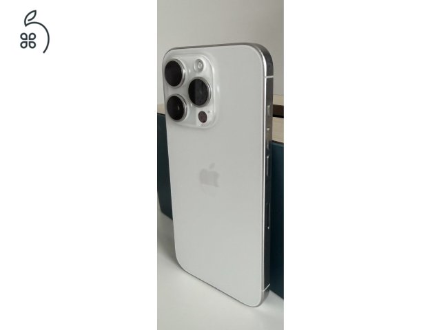 Eladó iPhone 15 Pro 256 GB fehér (Natural Titanium)