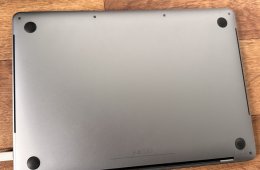 MacBook Pro 13” (2016) + Védőtok + Eredeti Csomagolás