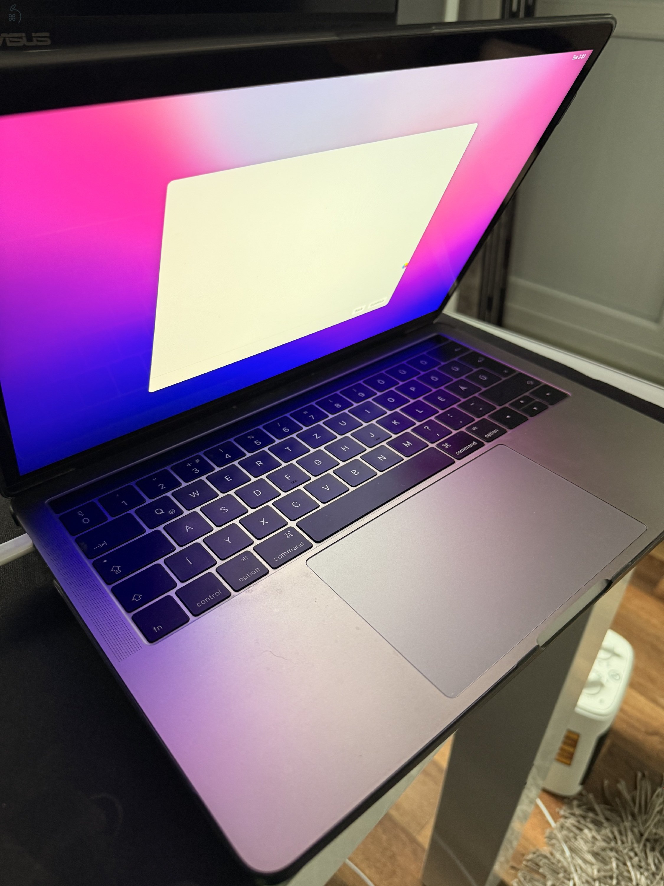 MacBook Pro 13” (2016) + Védőtok + Eredeti Csomagolás