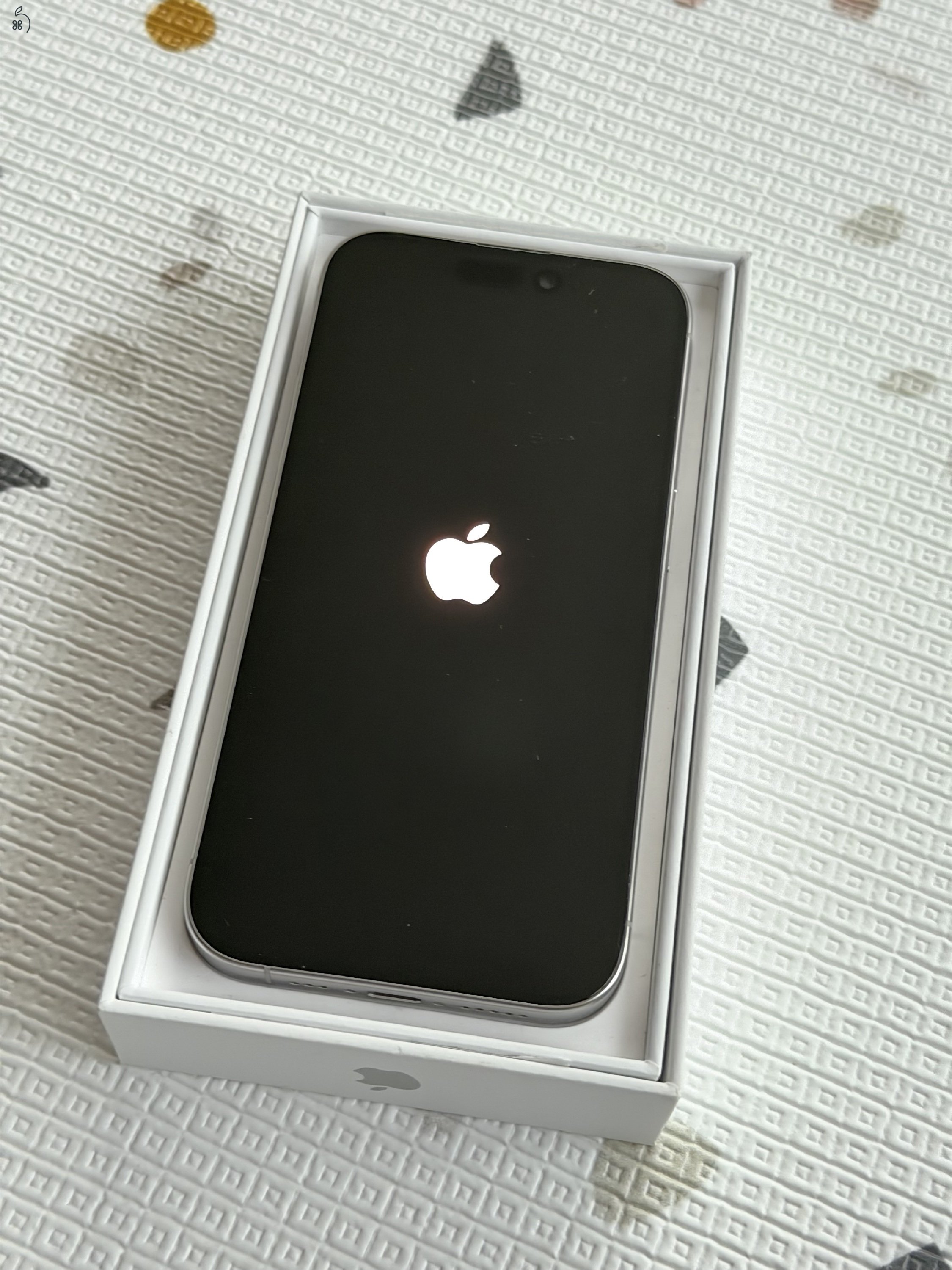 iPhone 15 Pro, White titanium, 256 GB , kártyafüggetlen