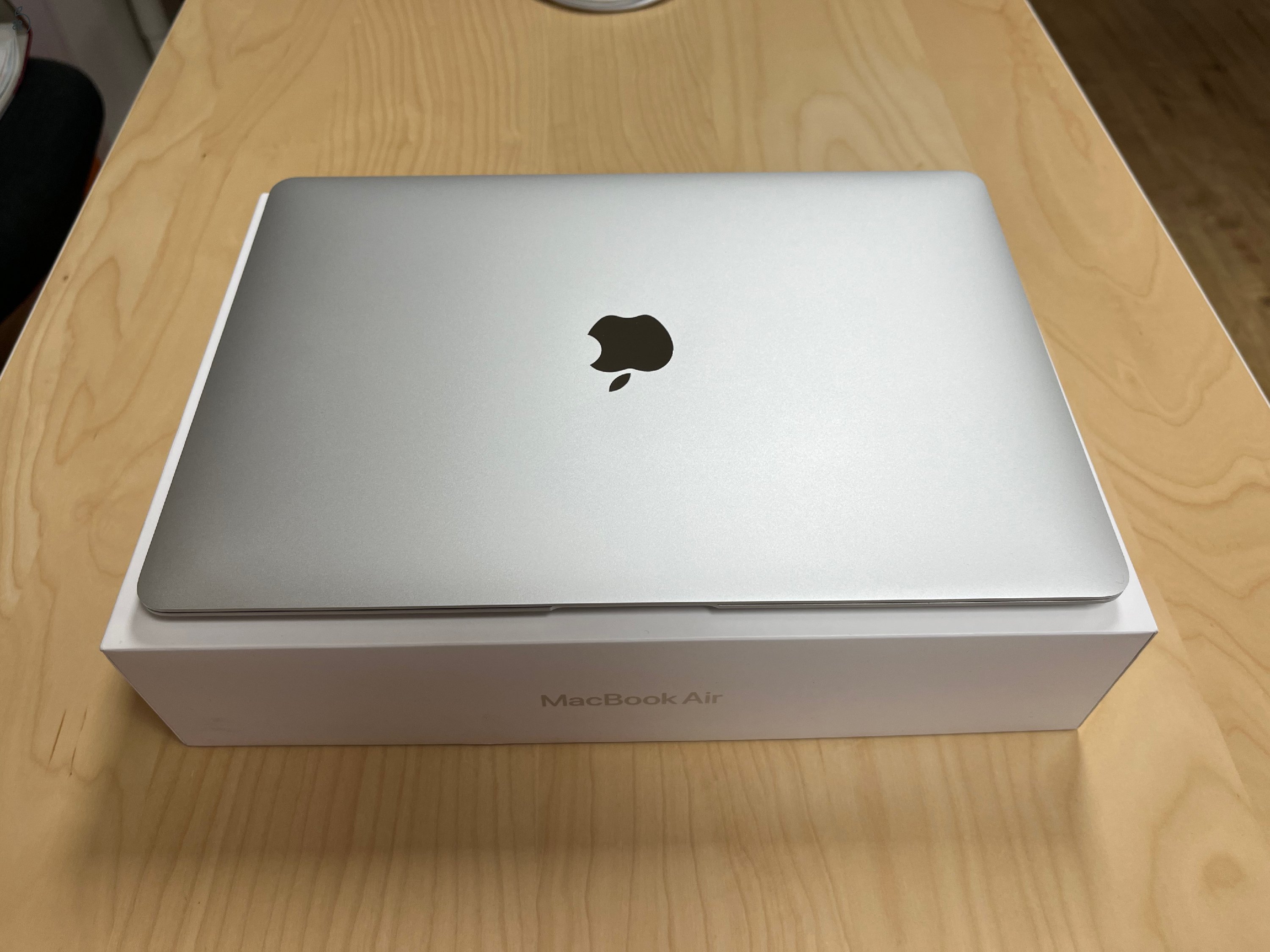 MacBook Air M1, 16 GB ram, 1 TB ssd