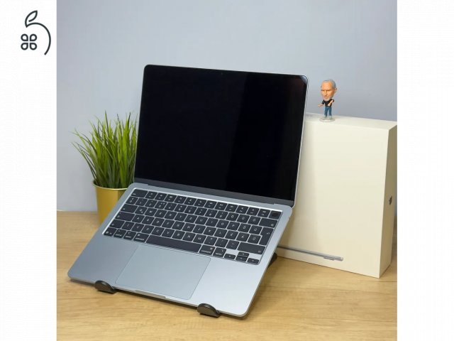 2025 MacBook Air 13