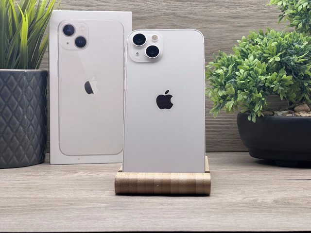 Hibátlan iPhone 13 Starlight 128GB 2 ÉV Garanciával Számlával