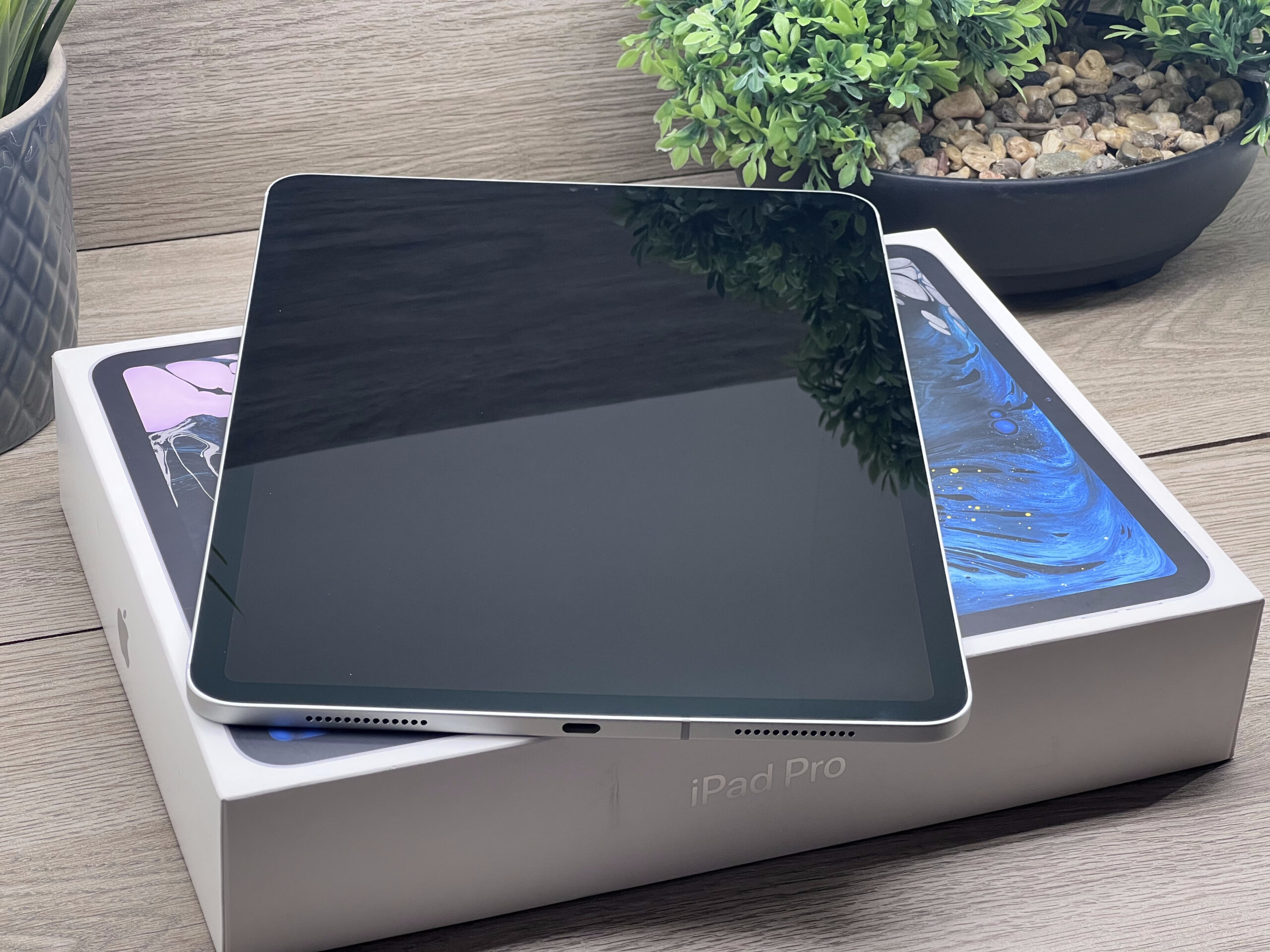 Hibátlan iPad Pro 2018 11″ Silver 64GB 2 ÉV Garanciával Számlával 90% Akku