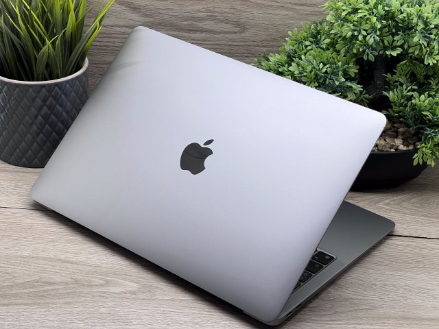 Hibátlan MacBook Air 2020 M1 13”256GB 2 ÉV Garanciával Számlával 91% Akku