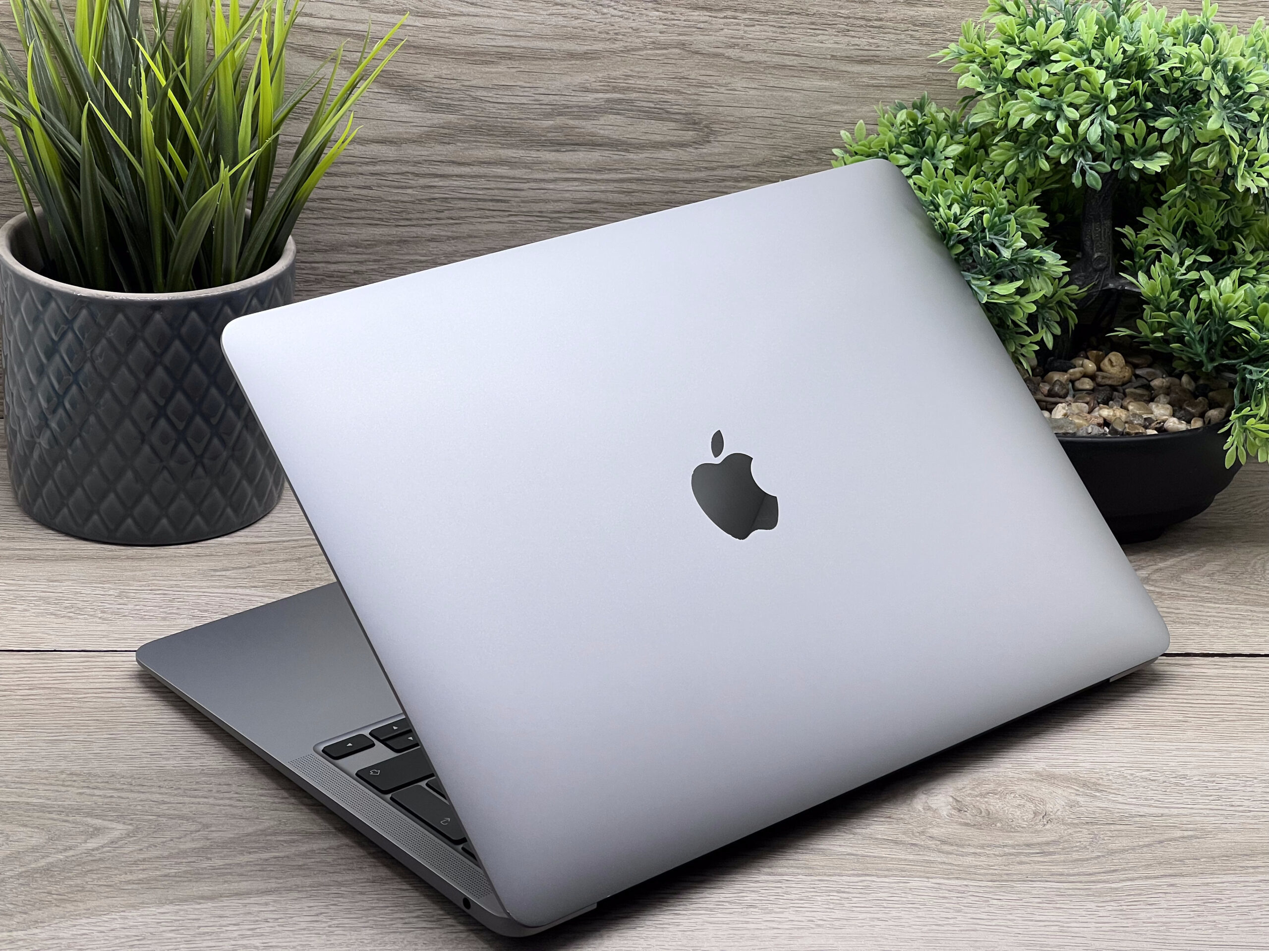 Hibátlan MacBook Air 2020 M1 13”256GB 2 ÉV Garanciával Számlával 91% Akku