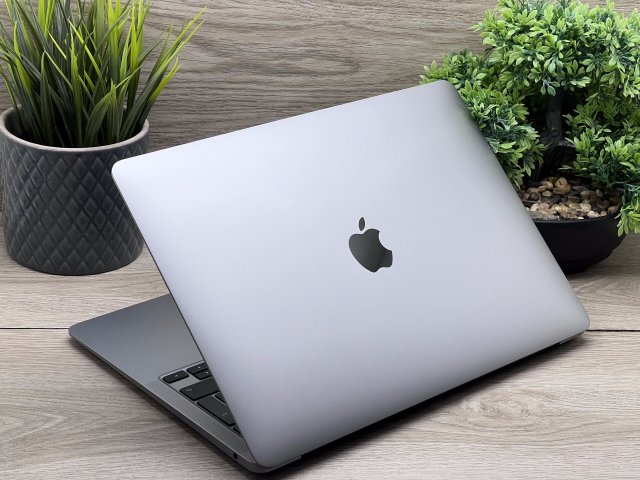 Hibátlan MacBook Air 2020 M1 13”256GB 2 ÉV Garanciával Számlával 91% Akku