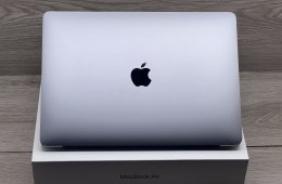 Hibátlan MacBook Air 2020 M1 13”256GB 2 ÉV Garanciával Számlával 92% Akku