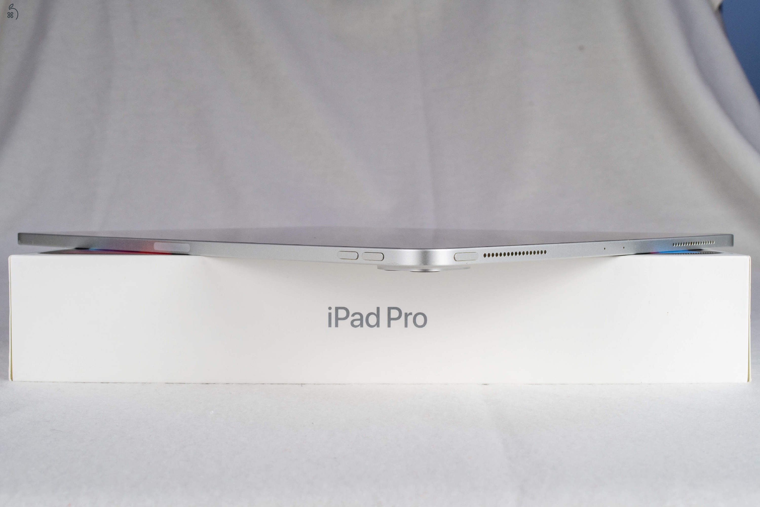 iPad Pro 12.9 (4. gen /2020) 256GB Wi-Fi Dobozos