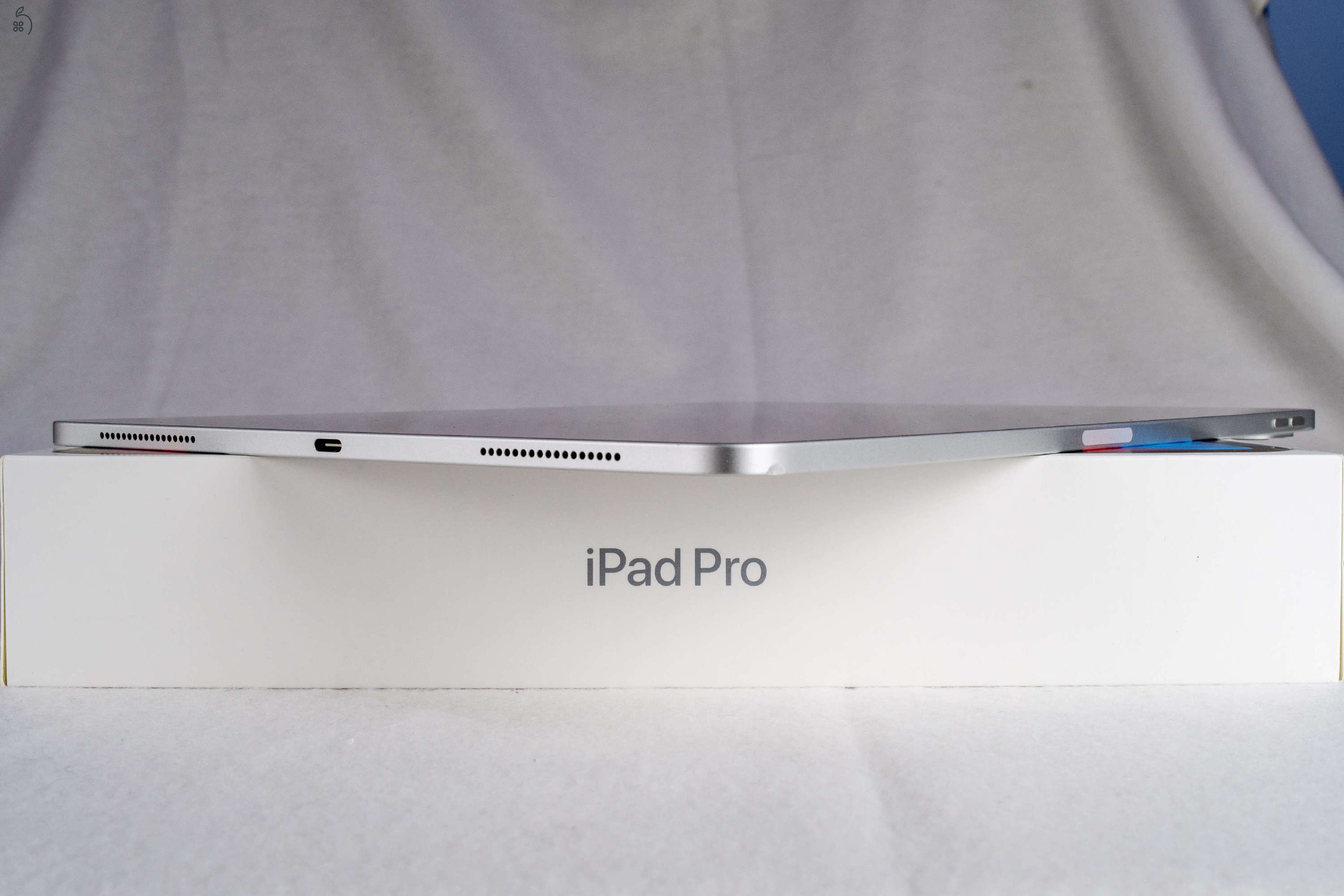 iPad Pro 12.9 (4. gen /2020) 256GB Wi-Fi Dobozos