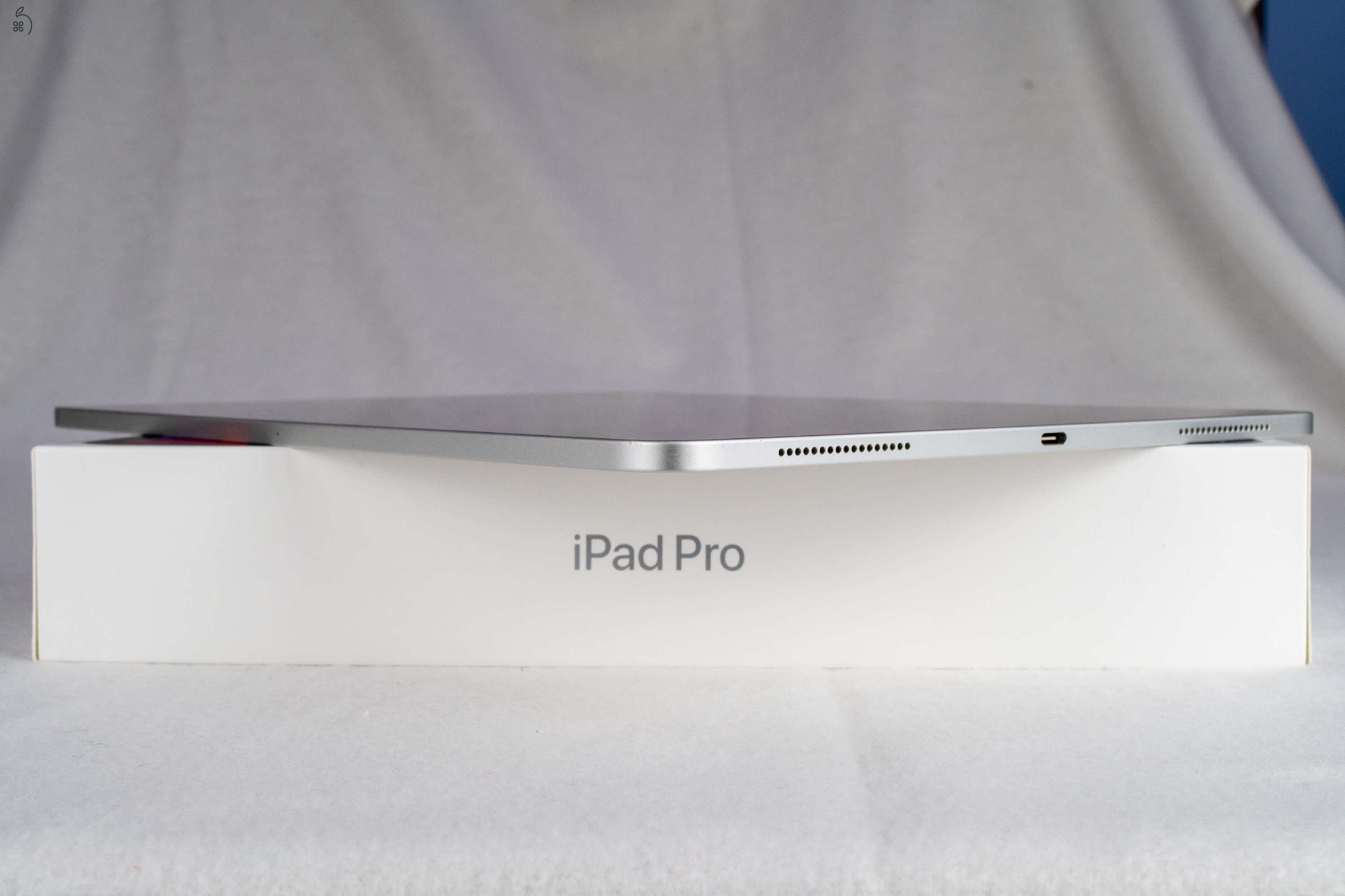 iPad Pro 12.9 (4. gen /2020) 256GB Wi-Fi Dobozos