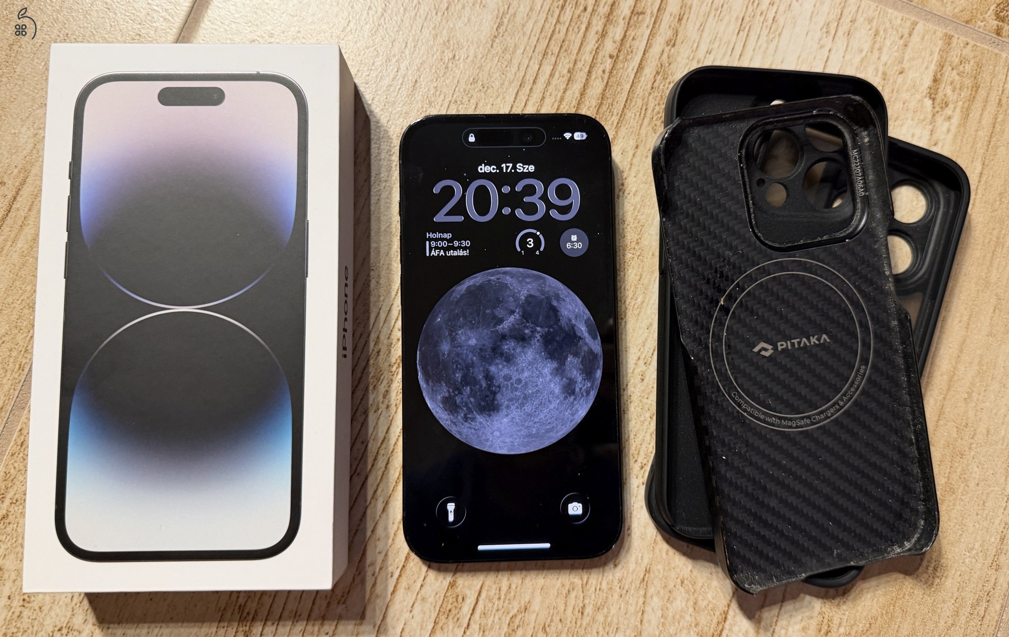 Space Black színű iPhone 14 Pro 128GB-os független