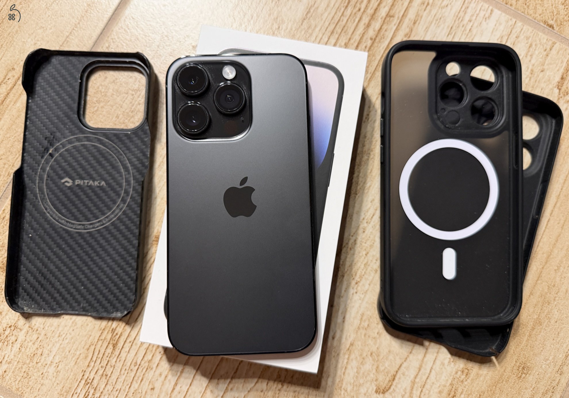 Space Black színű iPhone 14 Pro 128GB-os független