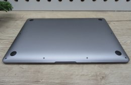 Apple MacBook Air 13” (2020, M1) – Pehelykönnyű, brutál gyors, akár 15 óra üzemidő – 8 GB RAM – 256 GB SSD – Használt, szép állapot – 175 ciklus / 86% akku – 3 hónap garancia