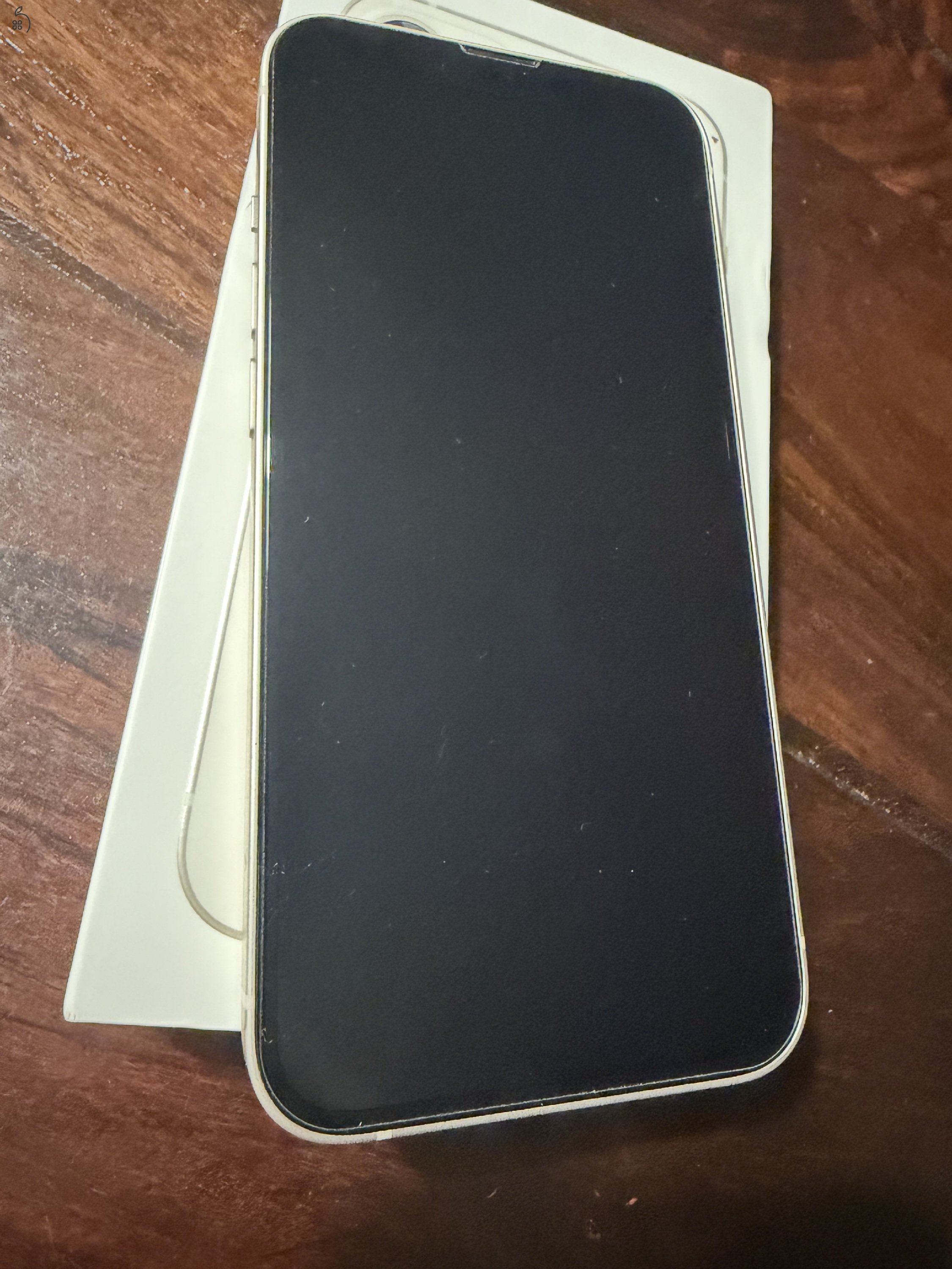 Iphone 13, 128gb fehér, 100% új akku, hibátlan állapot