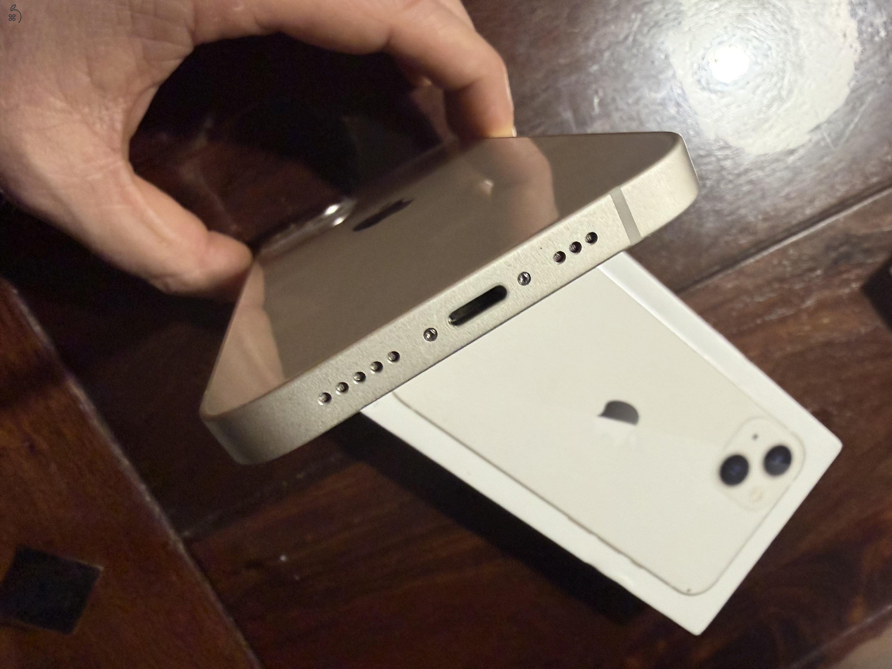 Iphone 13, 128gb fehér, 100% új akku, hibátlan állapot