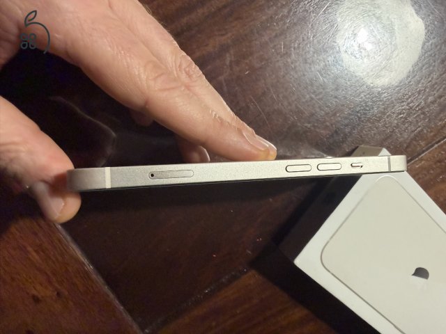 Iphone 13, 128gb fehér, 100% új akku, hibátlan állapot