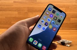 Apple iPhone 12 – fekete, 64 GB